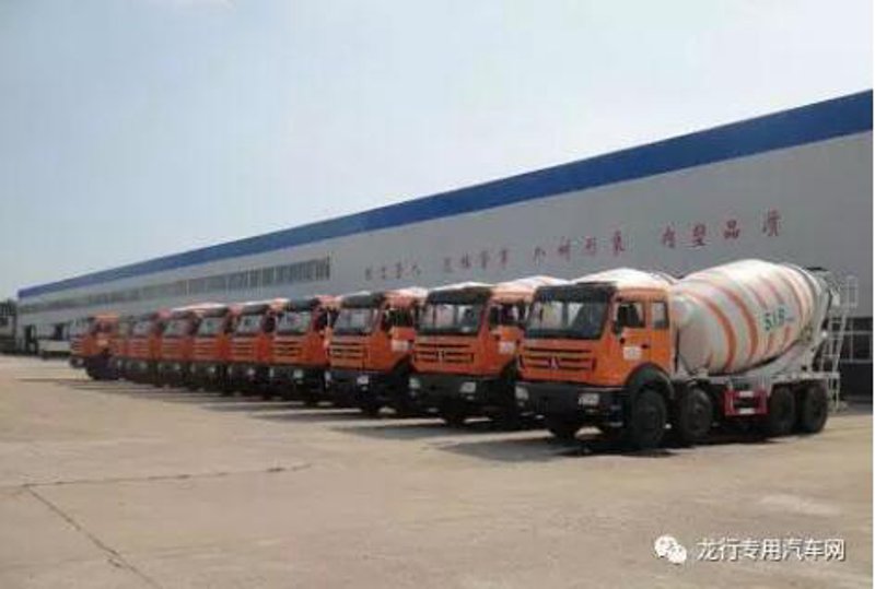 洒水车：城市清洁的绿色使者