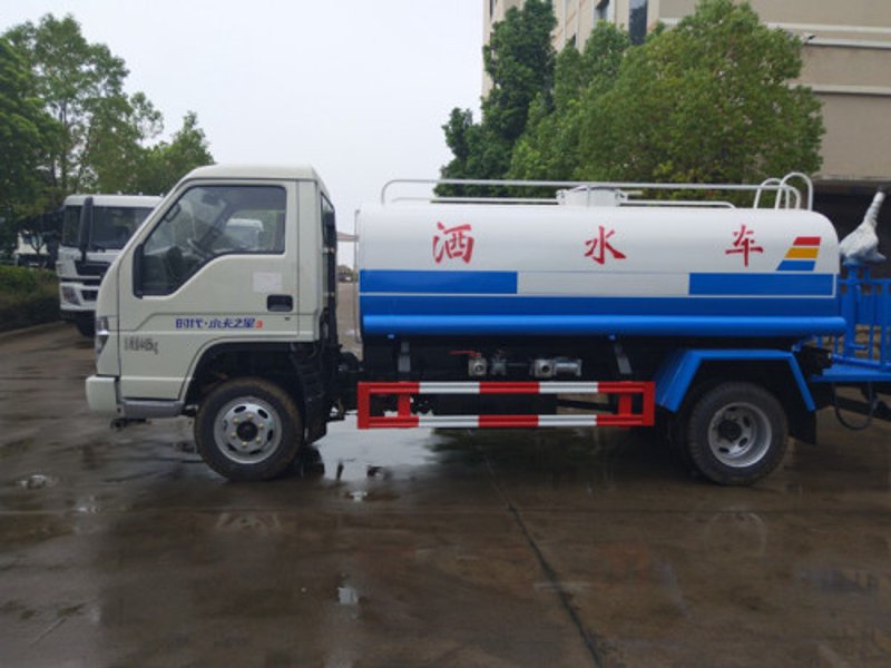 湖北盈通专用汽车：如何选择合适的车型？(标题)